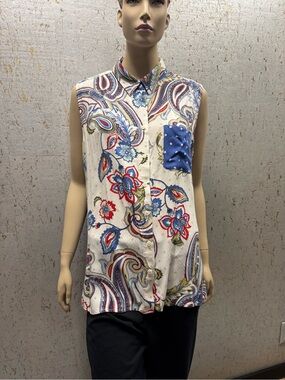 Chico's Sleeveless Paisley Floral Button-Up Top in White, Blue, Red